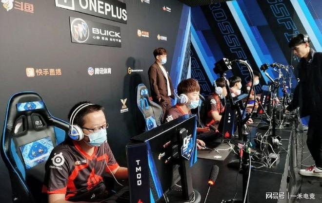 龚莉的故事 龚莉的故事