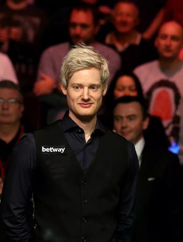 脱颖而出 脱颖而出