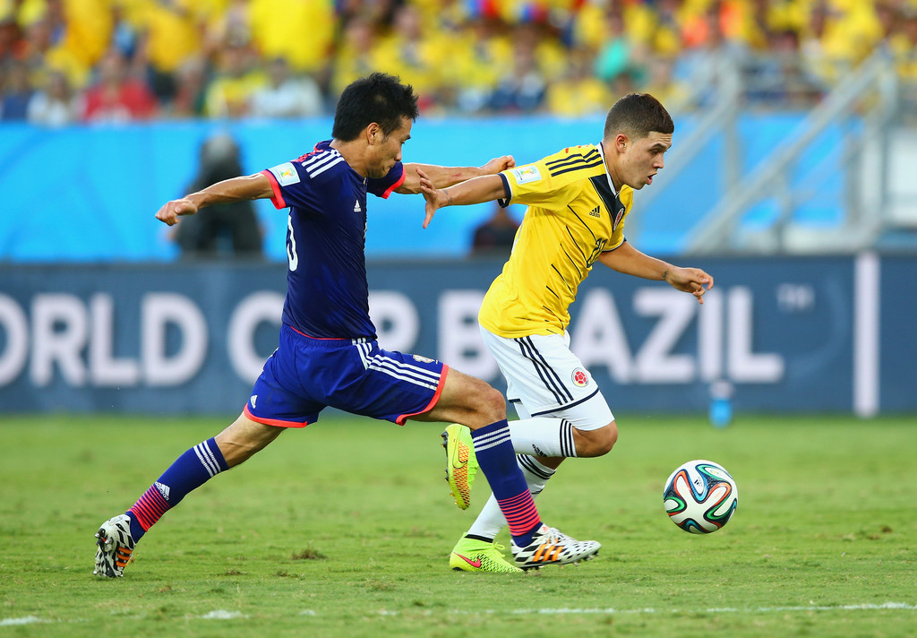 的坚持与担 的坚持与担