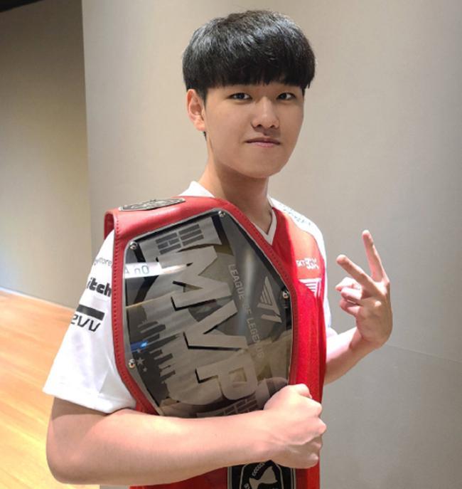 正是因为这 正是因为这