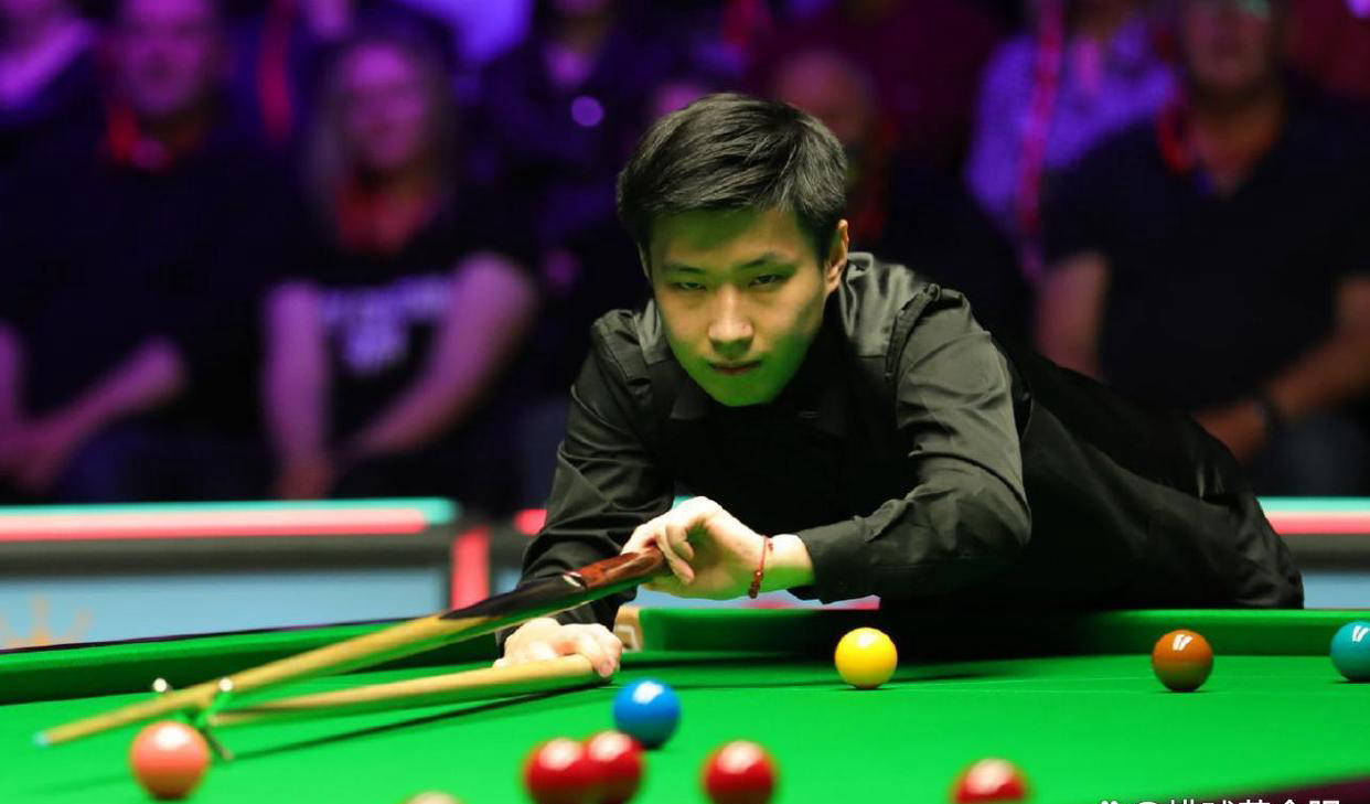 队参加比赛 队参加比赛