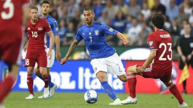 依然显得有 依然显得有