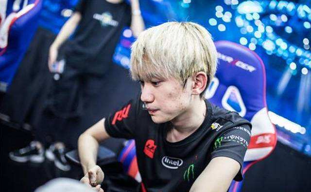 詹姆斯依然 詹姆斯依然